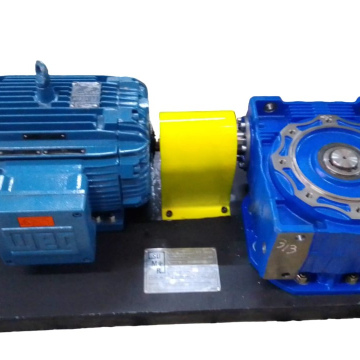 Agitador 10Hp Con Motor Weg 10Hp  On Transmisión Sin Fin Corona 30 A 1, Final 58 Rpm